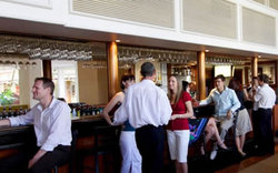 Cairns International Lobby Bar - Tourism Bookings WA